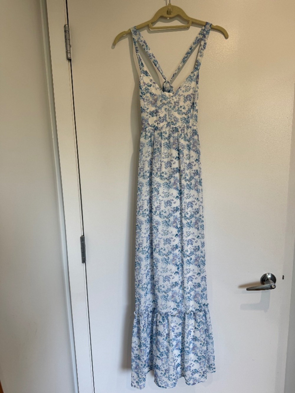 Lulus My Love Story White Floral Print Tie-Back Maxi Dress
